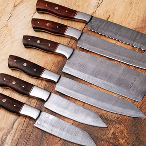 Ensemble de couteaux de cuisine en acier Damas au design unique, couteaux de cuisine durables avec motif de couches d'acier naturel et construction robuste - Product Image 3