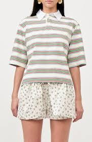 Polo court, vêtements de sport actifs, design streetwear, panneaux latéraux en maille ventilée, vêtements de sport durables pour femmes - Product Image 2