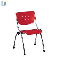 Chaise empilable commerciale robuste au design moderne, construction en plastique et acier, chariot de transport facile, nettoyage facile, certifiée ISO 9001:2015, pour salle d'attente