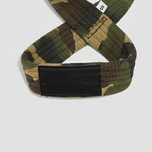 Correas de Soporte para Muñeca de Neopreno con Diseño de Camuflaje en Forma de 8 para Levantamiento de Pesas y Entrenamiento - Correas de Fitness Transpirables y Resistentes - Product Image 4