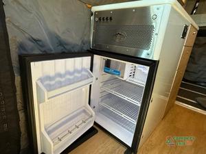 Prêt à être expédié 2023 2024 2025 Storyteller Overland Dark Mode XO VR CAMPING-CAR DIY Qualité industrielle Garantie 3 ans - Product Image 3
