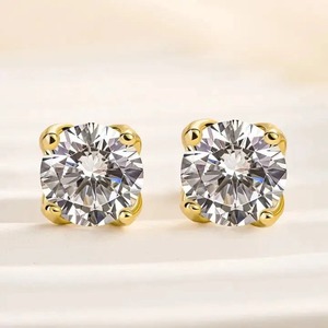 Pendientes de Diamantes Moissanite de Lujo con Piedras de Corte Brillante para Compromiso, Boda, Fiesta y Regalo de Aniversario - Product Image 1