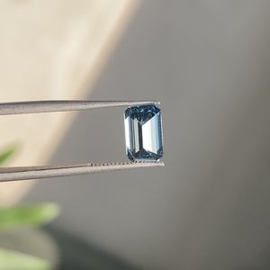 OM GEMS Hermoso Diamante Azul de Laboratorio de Corte Esmeralda de Color Azul Profundo de 1.05 Ct, Diamante Azul Suelto Cultivado en Laboratorio, Diamante Azul Suelto IGI VS1 Relleno - Product Image 4