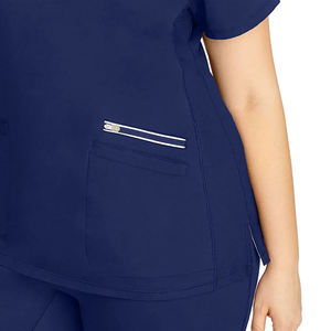 Ensemble de blouses d'hôpital en tissu doux, respirant, flexible et confortable pour le travail infirmier, l'utilisation en clinique et l'uniforme de soins quotidiens - Product Image 2