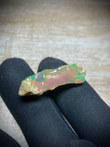 Opale d'Éthiopie naturelle brute, multi-arc-en-ciel, non taillée, 7 carats, 4 mm, pour la fabrication de bijoux, pierre de naissance d'octobre - Product Image 3