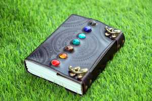 Agenda en cuir élégant et classique pour usage professionnel et de voyage, journal en cuir véritable, journal en cuir aux sept chakras. - Product Image 3
