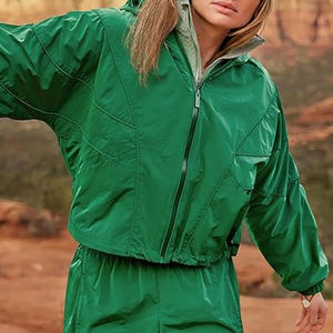 Conjunto de 2 Piezas Personalizable para Mujer, Chaqueta Cortavientos con Cuello Alto y Cierre Frontal, Pantalones Cortos con Estampado Sólido, Ropa Urbana para Invierno - Product Image 6