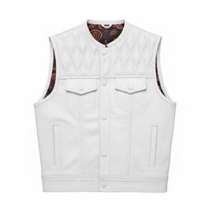 Gilet en cuir pour homme prêt pour l'aventure, avec coupe respirante et poches de rangement fonctionnelles - Product Image 3
