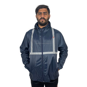 Veste coupe-vent d'extérieur pour hommes de marque personnalisée veste coupe-vent à capuche légère en tissu écologique imperméable pour hiver pour homme - Product Image 3