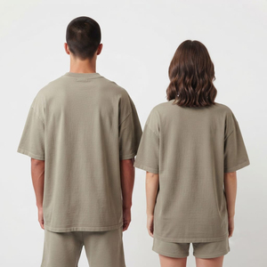 T-shirt unisexe oversize pour femme, col rond, coton léger de qualité supérieure, streetwear, logo personnalisé sur le devant, OEM ODM, vente en gros - Product Image 2