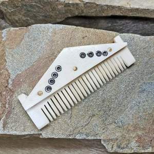 Peine de Pelo de Hueso de Lujo Tradebyd, Herramienta Artesanal para el Cuidado del Cabello, Desenredante Suave para Salón y Uso Doméstico - Product Image 4