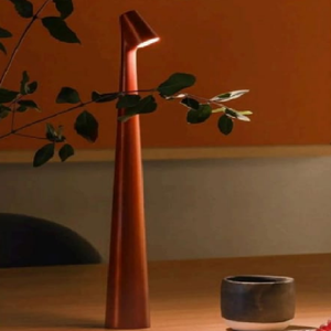 Lámpara de Mesa Decorativa de Hierro Forjado Clásica, Lámpara de Escritorio Portátil de Metal para Decoración del Hogar, Sala de Estar, Dormitorio, Restaurante - Product Image 1