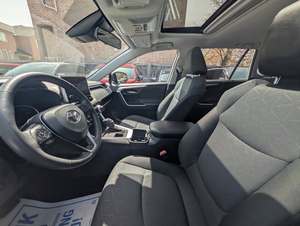 Toyota RAV4 XLE AWD d'occasion 2025 - Product Image 5