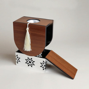 Brûleur d'encens moderne en bois et métal avec un design ajouré complexe, parfait pour la décoration intérieure et l'utilisation de parfums luxueux. - Product Image 3