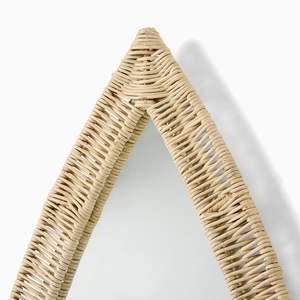 Miroir mural en forme de planche de surf, artisanal et exquis, décoré de rotin, en osier naturel, pour chambre d'enfant, accessoire mural artisanal. - Product Image 4