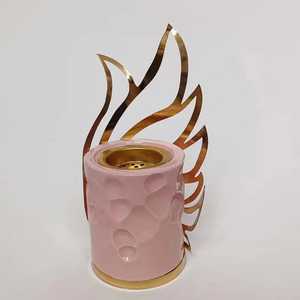 Quemador de Incienso Dorado con Base Cuadrada, Patrón Geométrico, Caligrafía Árabe, Estructura de Marco de Diamantes, Soporte Circular, Pieza Elegante - Product Image 6