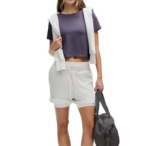 T-shirt ample vintage de haute qualité pour femme, style streetwear populaire, coupe courte, 100 % coton, épaules tombantes, personnalisable pour l'été - Product Image 1