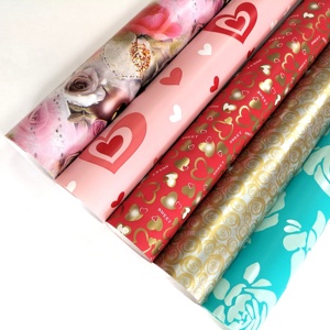 กระดาษห่อของขวัญพิมพ์ลายสองด้าน ลายหัวใจ กระดาษอาร์ต กันน้ำ 60/80 แกรม - Product Image 1