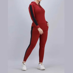 Conjunto Deportivo para Mujer Color Crema con Capucha, Manga Larga, Diseño Sólido, Sudadera Holgada Informal y Pantalones con Bolsillos Laterales - Product Image 4
