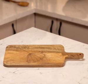 Tabla de Cortar de Madera Resistente, Apta para Lavavajillas, para Preparación de Alimentos, Uso en Restaurantes y en el Hogar - Product Image 1