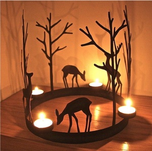 Portavelas Decorativo de Latón con Acabado Dorado en Forma de Ciervo, Ideal para Eventos Navideños, Fiestas y Decoración del Hogar - Product Image 6