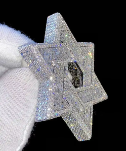 Colgante de Estrella con Incrustaciones de Diamantes de Imitación, Tono Plateado, Diseño Geométrico de Seis Puntas, Joyería Hip Hop para Hombre y Mujer - Product Image 1