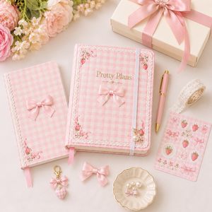 Set de Agenda LABON con Diseño de Fresas y Cuadros, con Ribete de Encaje y Lazo de Satén, Logotipo Personalizado, Tapa Dura, Caja de Regalo - Product Image 4