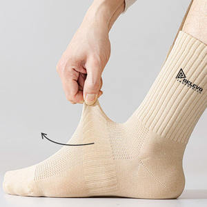 Calcetines casuales de media pantorrilla para hombre, otoño-invierno, absorbentes del sudor, transpirables, hechos a mano, sin costuras, tejidos con una sola aguja - Product Image 6