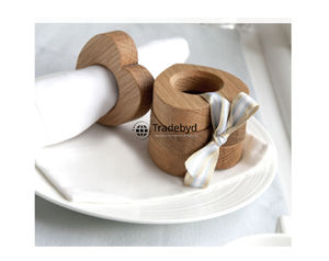 Anneau de serviette en bois classique de qualité supérieure, durable, écologique, décoratif, fait à la main, pour la table à manger, l'hôtel, les accessoires de mariage par Tradebyd - Product Image 3
