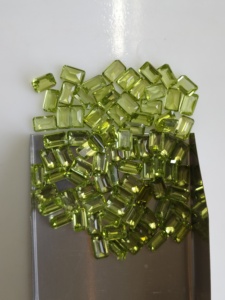 Péridot vert naturel 6x4MM, taille octogonale, meilleure qualité, pierre précieuse en vrac pour la fabrication de bijoux - Product Image 6