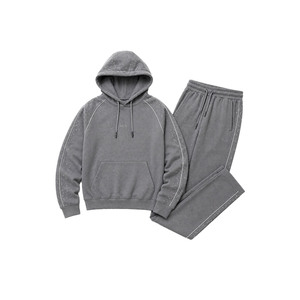 เสื้อฮู้ดดี้ผ้าฝ้าย 100% ทรงบ็อกซี่ ตกแต่งด้วยโลโก้ปัก แต่งขอบด้วยริบบิ้นประดับเพชร ซักแบบ Acid Wash สำหรับผู้ชาย เนื้อผ้าฟลีซหนานุ่ม ชุดกีฬาสองชิ้น รับผลิตแบบ ODM - Product Image 3