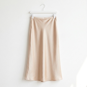 Jupe mi-longue trapèze élégante et décontractée pour femme, en satin uni boutonnée, taille haute, antidérapante, idéale pour l'été – Vente en gros OEM/ODM, personnalisation du logo en usine - Product Image 3
