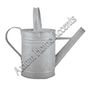 Arrosoir élégant et moderne en argent pour la décoration artisanale des plantes d'intérieur et suspendues par Axiom Home Accents Design - Product Image 3