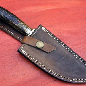 Couteau de chasse à lame fixe en acier Damas fait main, manche en bois de cerf, pointe tombante - Product Image 4