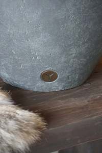 Base de Lámpara de Mesa Contemporánea Clásica y Majestuosa, Diseño Rústico en Cerámica Gris, Pantalla de Tela Hecha a Mano, Ecológica, Elegante para Diwali - Product Image 2