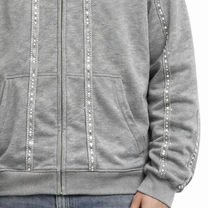 Sudadera con Capucha Extra Grande para Hombre con Logotipo Personalizado, 450 GSM, Felpa de Algodón con Detalles de Pedrería, Proveedor de Ropa Urbana de Alta Calidad al por Mayor - Product Image 4