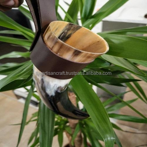 Cuerno de búfalo pulido y tallado natural Cuerno para beber con soporte de cuero Decoración de té y Navidad en estilo Ángel - Product Image 5
