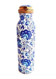 Juego de botella de agua de cobre puro con esmalte floral azul y dos vasos para mesa, para bienestar, comedor, agua mineral saludable, recipiente metálico - Product Image 2