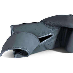 Gants de boxe réfléchissants avec finition métallique, équipement de sparring professionnel haute visibilité pour les combats, taille personnalisée - Product Image 5