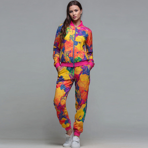 Conjunto de Pantalones y Chaqueta con Cuello Redondo Sublimados para Mujer, Traje Deportivo Sublimado de Poliéster con Cierre, Ropa Urbana para Mujer - Product Image 1