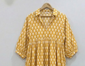 Chemise artisanale imprimée au bloc, 100 % coton, style traditionnel indien, formelle, écologique, respirante, col en V, manches bouffantes, silhouette trapèze - Product Image 1