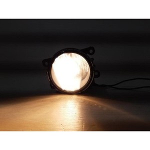 Luz Antiniebla Derecha Captur (Lado del Pasajero) Usada OEM 261503971R - Product Image 1