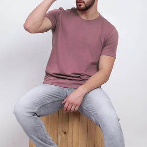 เสื้อยืดคอกลมผู้ชายขายดี คุณภาพส่งออก สีพื้น ปักลายได้ สวมใส่สบาย รับผลิตตามแบบ OEM - Product Image 1