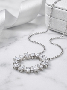 Collar con Colgante de Diamante Solitario Chapado en Oro de 9K, Corte Corazón, Engaste Biselado, Joyería Clásica para Bodas de Mujer - Product Image 5