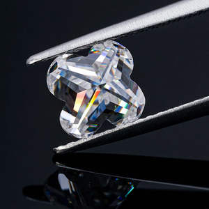 พลอยสังเคราะห์ทรงใบโคลเวอร์สี่แฉก สีขาว D คุณภาพสูง สำหรับทำเครื่องประดับ - Product Image 4