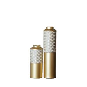 Jarrón Moderno de Metal con Líneas Minimalistas y Textura Sutil, Diseñado para Decoración de Mesa y Esquinas - Product Image 1