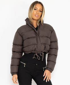 Dernière collection de vestes matelassées pour femmes, fabriquées avec les meilleurs matériaux, en vente, design personnalisé, vestes matelassées pour femmes avec taille sur mesure - Product Image 2