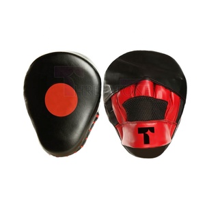 Mitaines de boxe en cuir robustes de haute qualité avec trous d'aération, design respirant pour entraîneurs et athlètes de kickboxing, idéales pour l'hiver - Product Image 1
