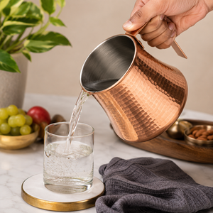 Taza de Cobre Martillado 100% Puro con Revestimiento de Estaño |   Taza de Cobre Hecha a Mano para Agua y Café |   Vaso Ayurvédico para Beber de 500 ml - Product Image 5