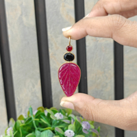 Collier Pendentif Feuille Sculptée en Or Massif Plaqué pour Femme, Bijoux Tendance en Gros avec Pierres Précieuses Rubis, Jade, Onyx, Quartz